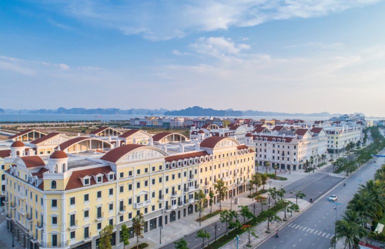 Sunplazagrandworld 1