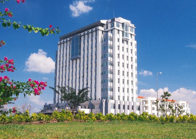 Lawrencestingbuilding 1