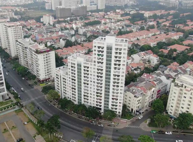 Mặt trước chung cư mỹ phát phú mỹ hưng